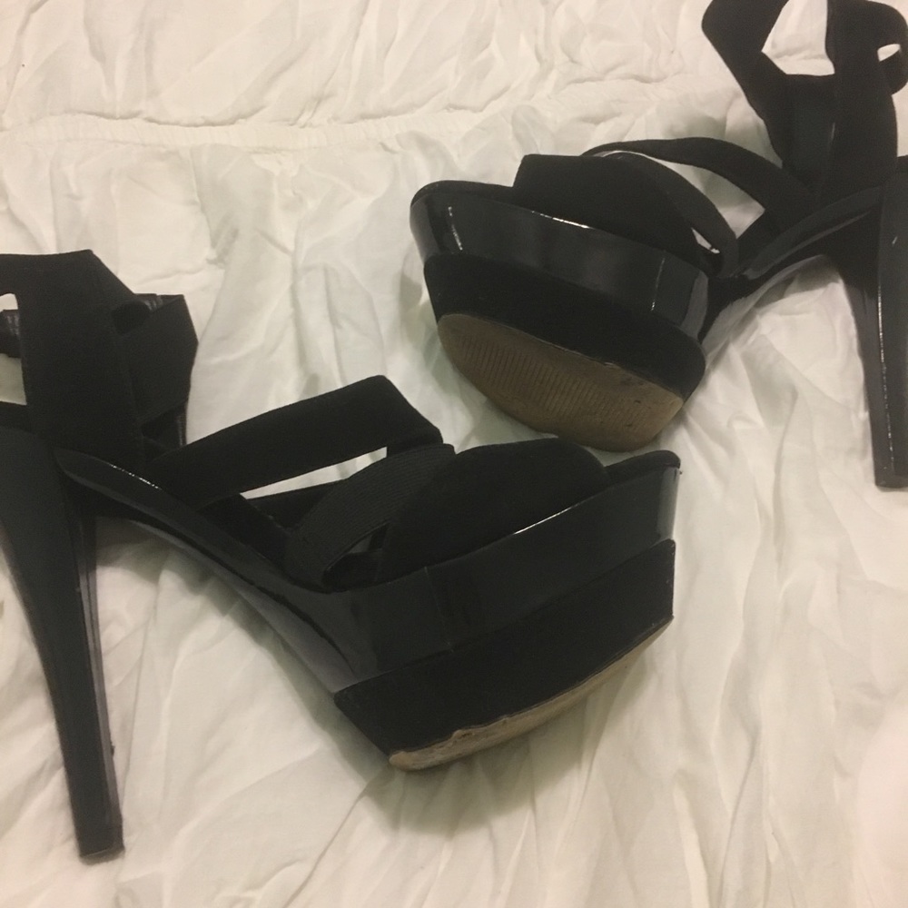 Jessica Simpson black platform heel 9M sandal